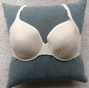 2 pack: VS Bra 38 D + black bra